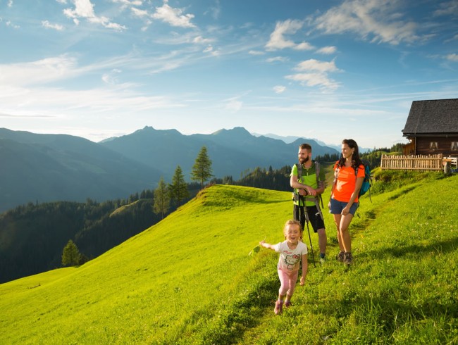 Wandern zu bewirtschafteten Almen © TVB Großarltal