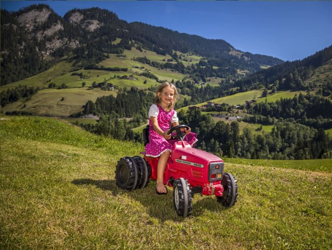 Trettraktor und viele andere Spielsachen